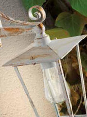 Lampada da terra in alluminio pressofuso con diffusori in vetro trasparente nero